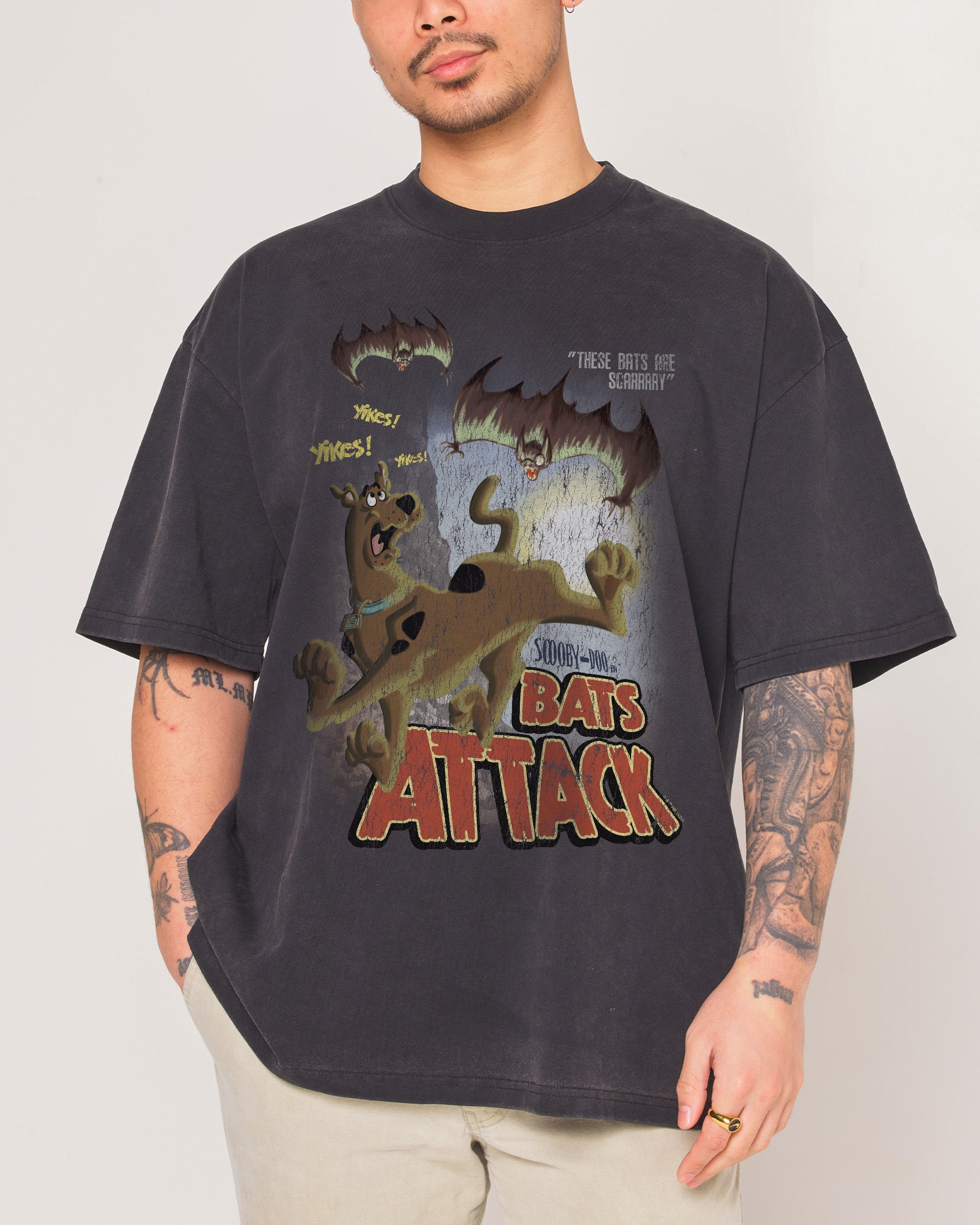 Scooby-Doo Bats Attack Oversized Graphic T-Shirt Unisex 100% Combed Cotton Heavyweight