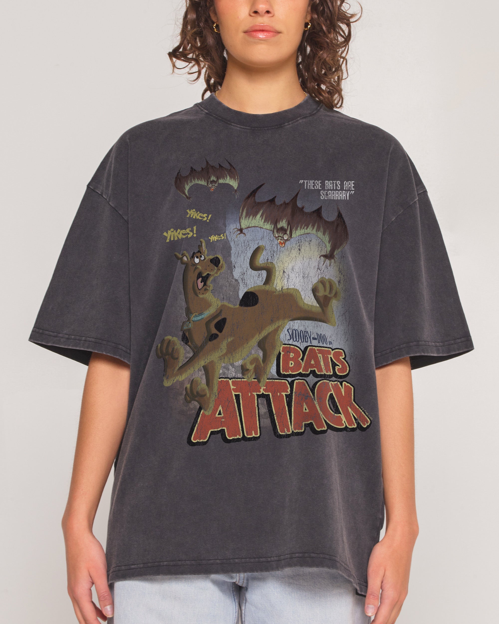 Scooby-Doo Bats Attack Oversized Graphic T-Shirt Unisex 100% Combed Cotton Heavyweight