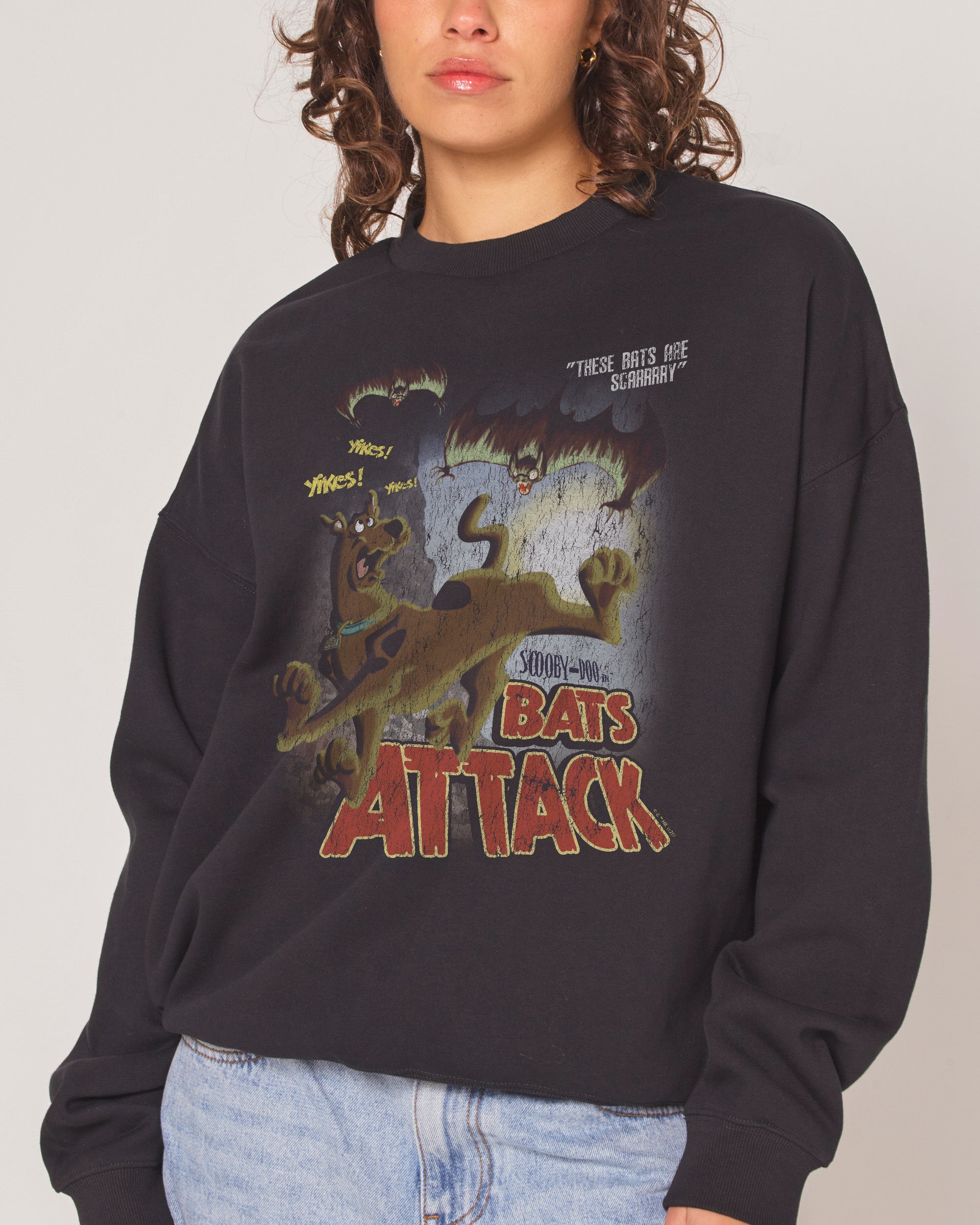 Scooby-Doo Bats Attack Unisex Sweatshirt - Premium 340gsm Cotton-Polyester Graphic